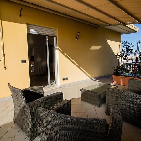 Ferienwohnung Terrazza Di Pinerolo Exterior foto