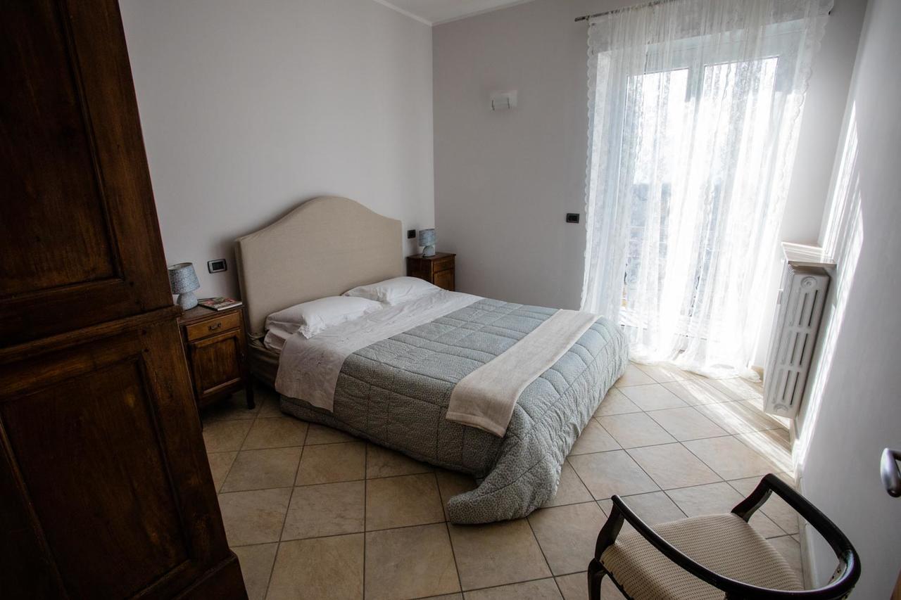 Ferienwohnung Terrazza Di Pinerolo Exterior foto