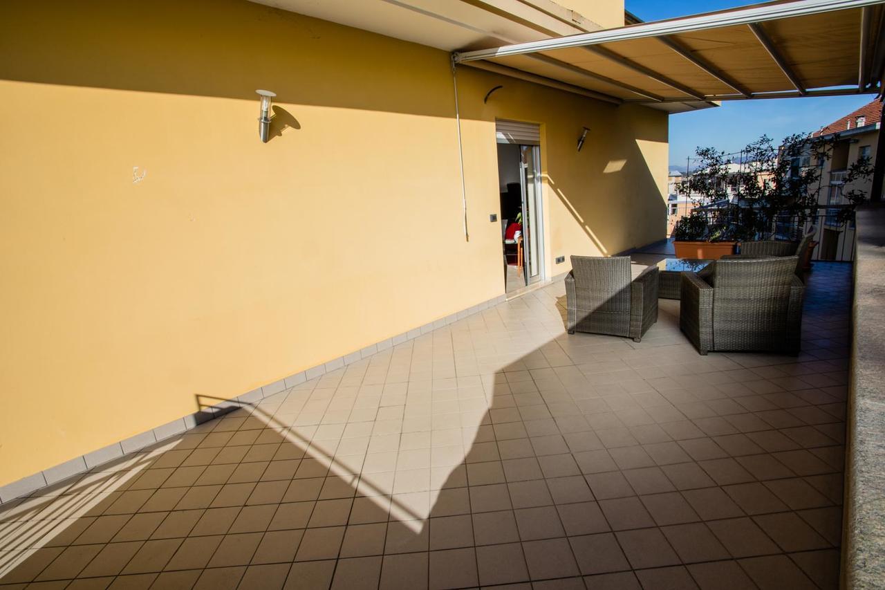 Ferienwohnung Terrazza Di Pinerolo Exterior foto