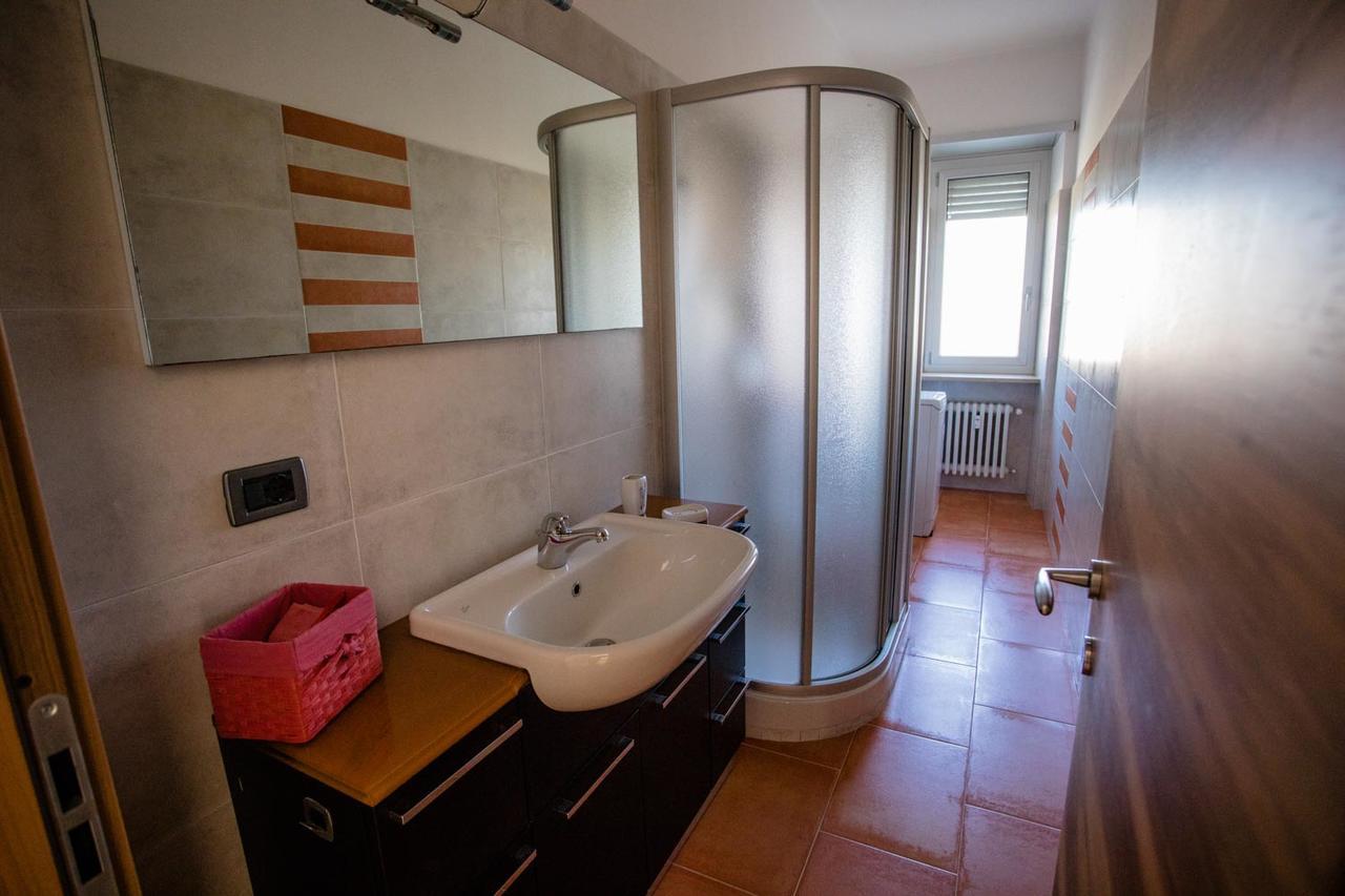 Ferienwohnung Terrazza Di Pinerolo Exterior foto
