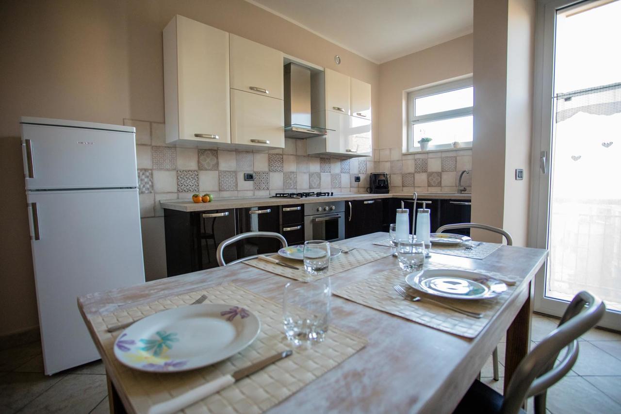 Ferienwohnung Terrazza Di Pinerolo Exterior foto