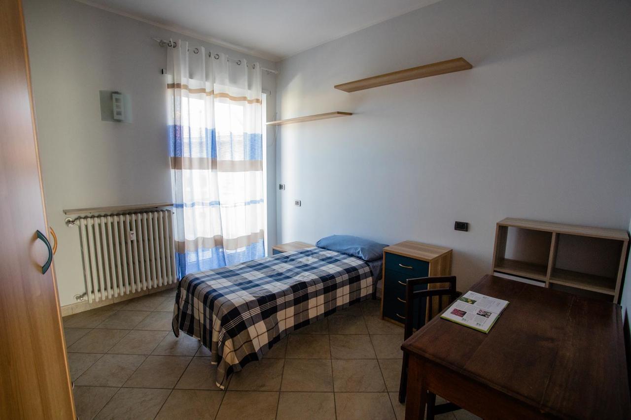 Ferienwohnung Terrazza Di Pinerolo Exterior foto